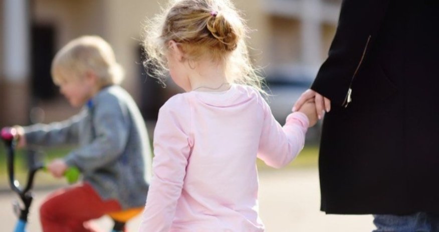 836 uşaq övladlığa verilib