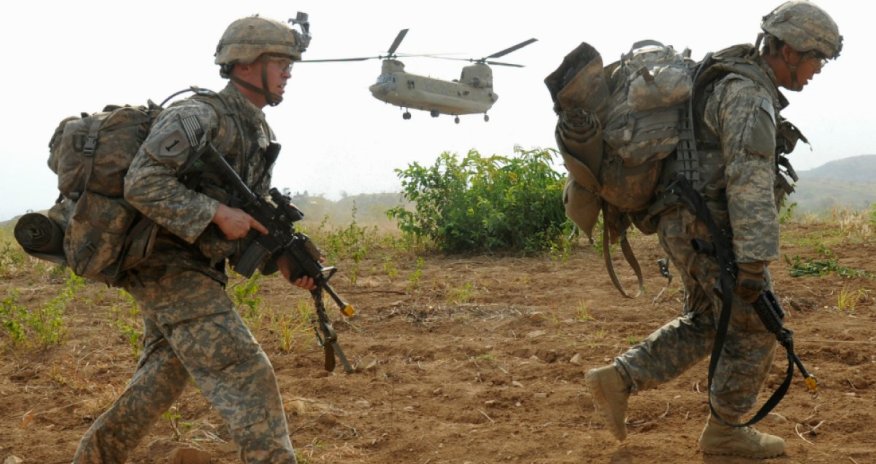 Уитакер: Америка не покинет Европу