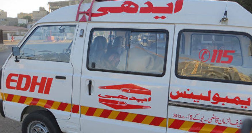 В Пакистане при столкновении автобуса с грузовиком погибли более 10 человек