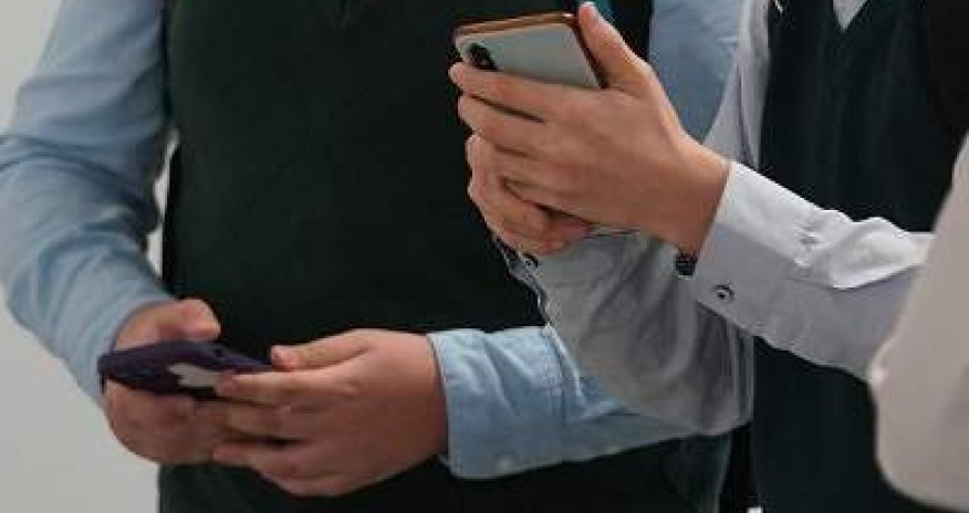 UK government may ban social media access for under-16s from 2026 &ndash; The Times