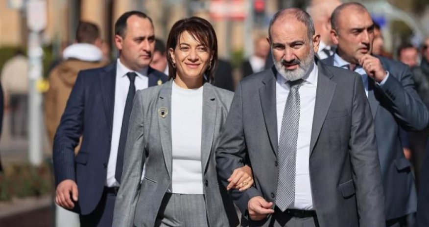 Paşinyan rəsmi nikaha daxil olub