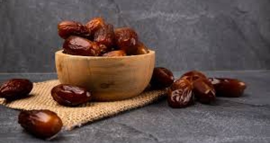 Saudi Arabia donates 5 tonnes of dates to Azerbaijan