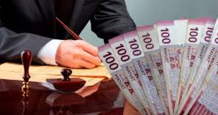 Bakıda &ldquo;ayıq sürücü&rdquo; adı ilə avtomobildən 11 min manat oğurlayan şəxs saxlanılıb