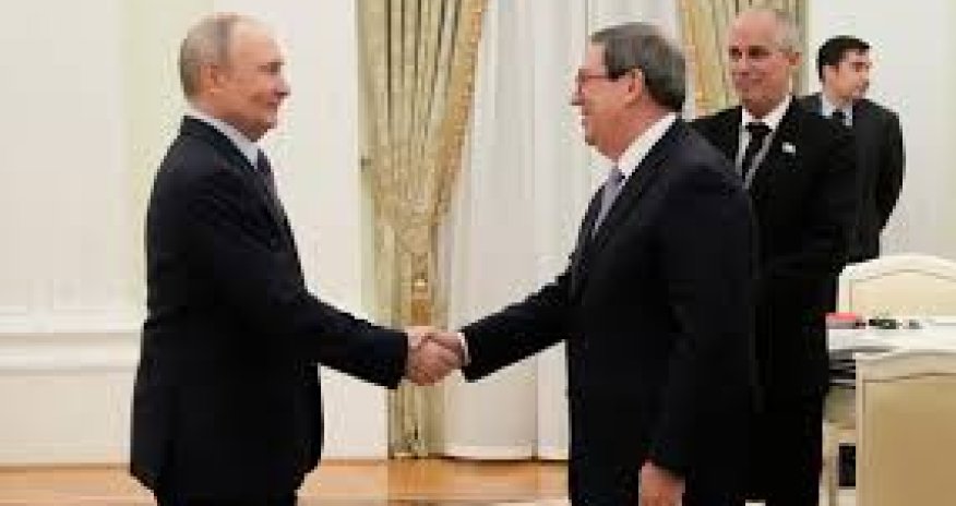 Путин назвал неприемлемыми новые санкции против Кубы