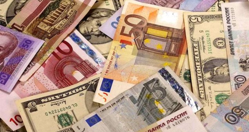 Avro və rubl ucuzlaşıb - Məzənnə