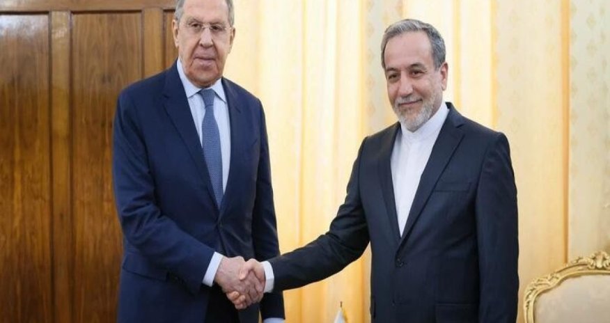 Iran, Russia FMs discuss Iran nuclear issue by phone