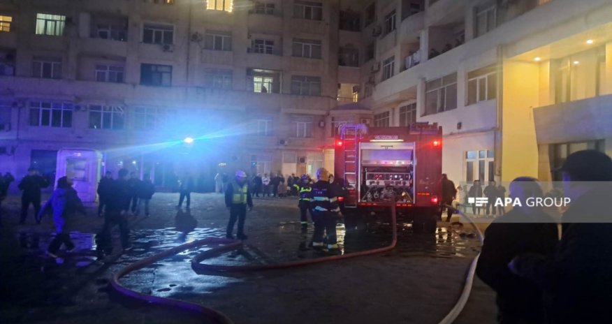 Nərimanov rayonunda yaşayış binasında yanğın baş verib, sakinlər təxliyə edilib