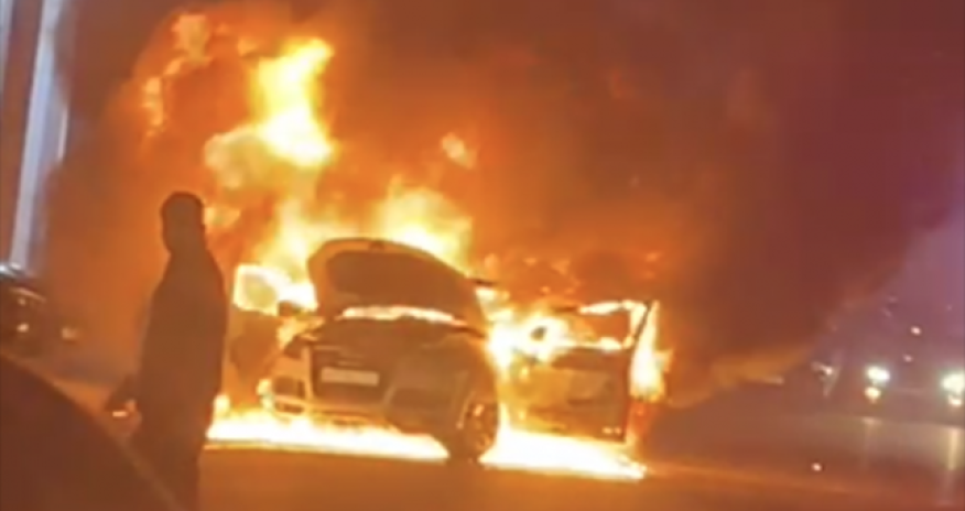 Salyanda yanan avtomobili söndürən FHN əməkdaşlarını maşın vurub, biri ölüb