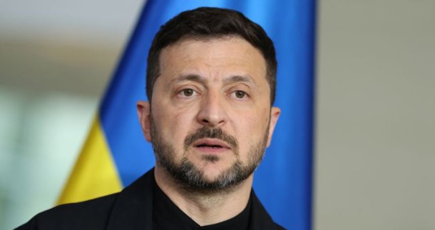 Зеленский обсудил с Рютте трехсторонние мирные переговоры