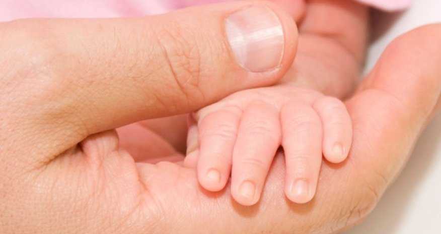 Peyvənddən şoka düşən körpə ölüb