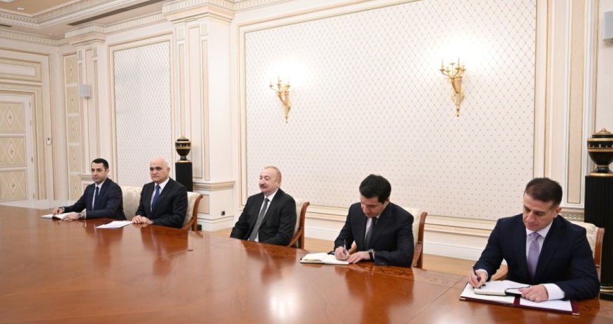 İlham Əliyev İran nümayəndə heyətini qəbul edib