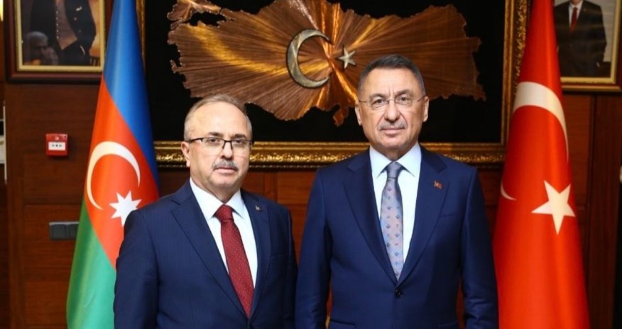 Fuad Oktay Azərbaycana gəlib