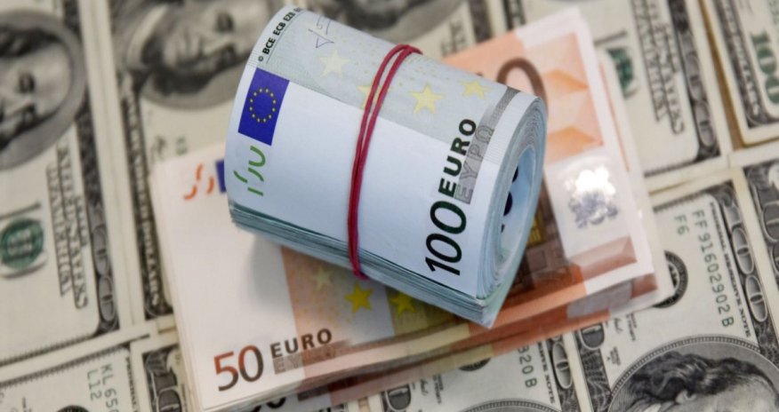 Azerbaijan manat steady, euro and rouble fall
