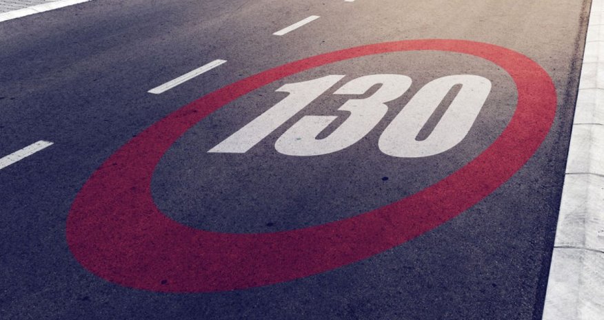 В Азербайджане установлена максимальная скорость для платных дорог