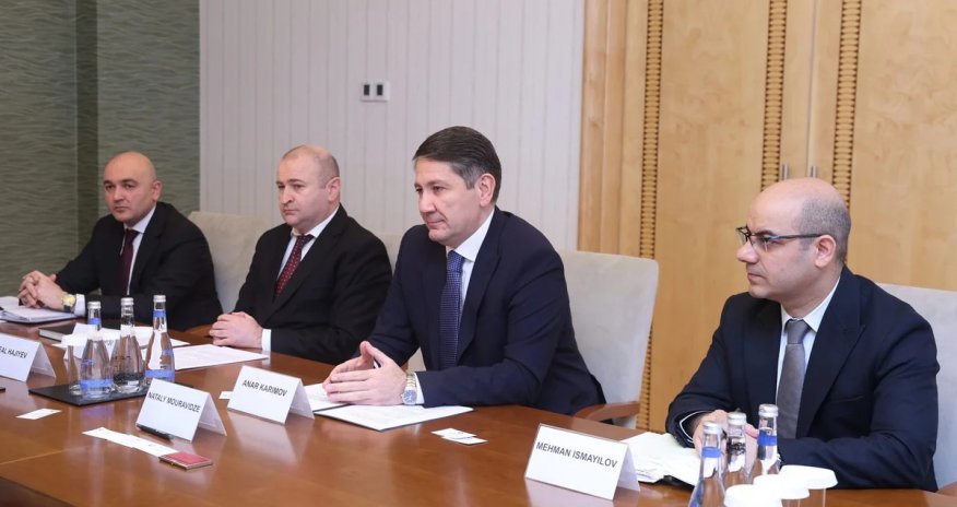 Минфин Азербайджана и ЕБРР рассмотрели приоритеты сотрудничества