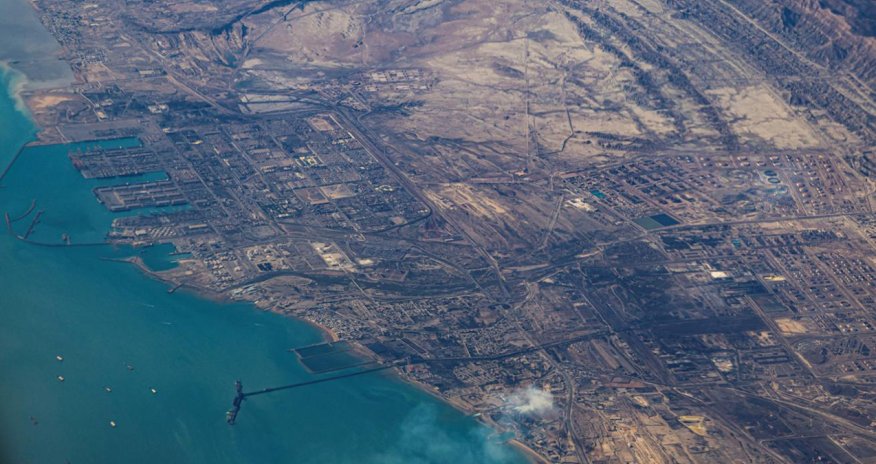 İran raketinin vurduğu tanker Hörmüz boğazında batdı