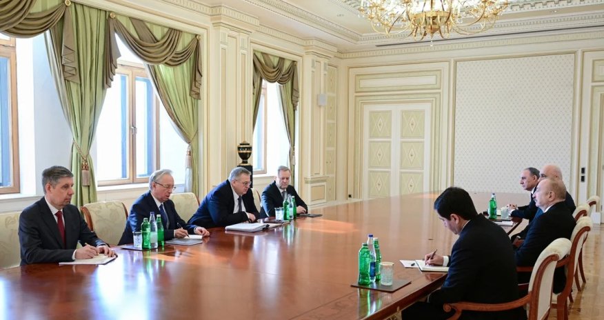 Əliyev Rusiya Hökuməti Sədrinin müavinini qəbul edib