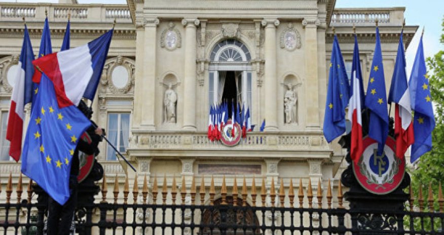 Париж благодарит Баку