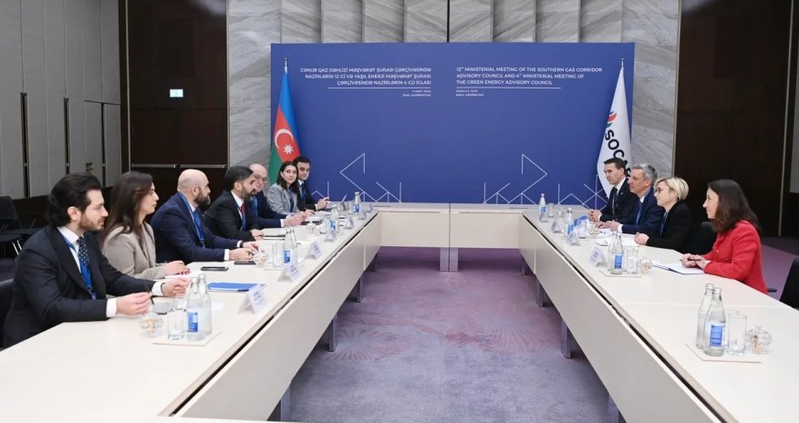 SOCAR və TotalEnergies &ldquo;Abşeron&rdquo; yatağının tammiqyaslı işlənməsini müzakirə edib