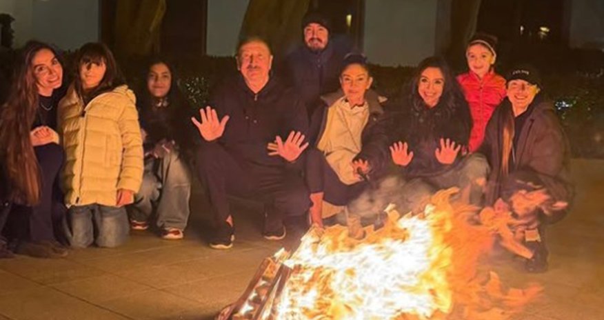 Алиевы у праздничного костра