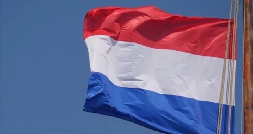 Netherlands sends warship to Mediterranean