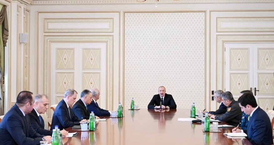 Prezident İlham Əliyev təcili iclas keçirib