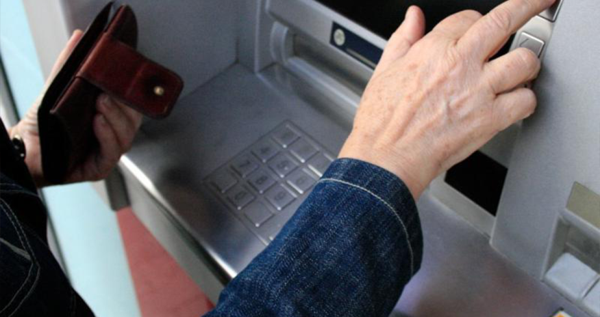 В Азербайджане в связи с праздниками мартовские пенсии выплачены с опережением графика