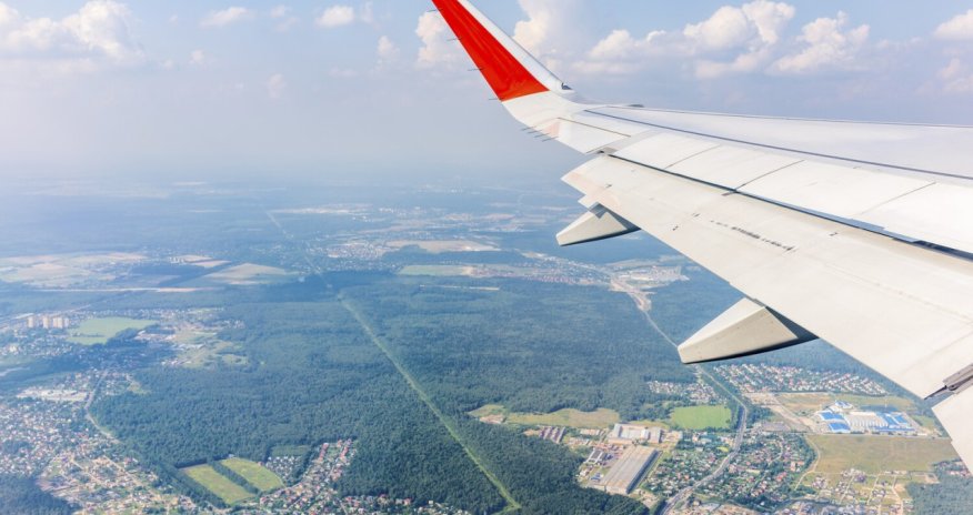 Polşa hava məkanını üç ay müddətinə bağlayır