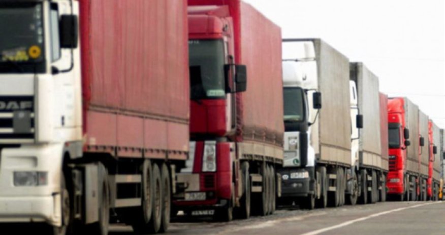 İrana və Azərbaycana qayıdan yük avtomobillərinin sərhəddən buraxılışına başlanılıb