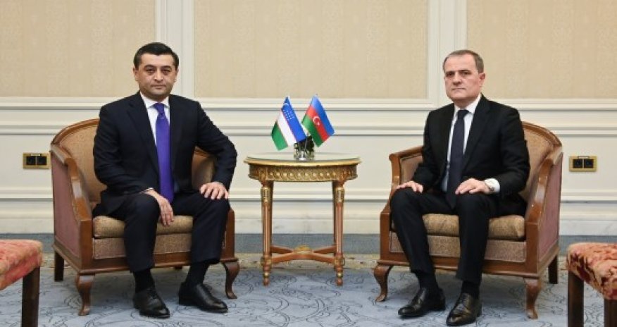 Azərbaycan və Özbəkistan XİN rəhbərləri Yaxın Şərqdəki gərginliyi müzakirə ediblər