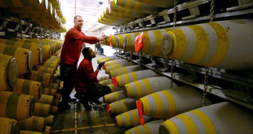 Трамп срочно продает Израилю 12 тысяч авиабомб