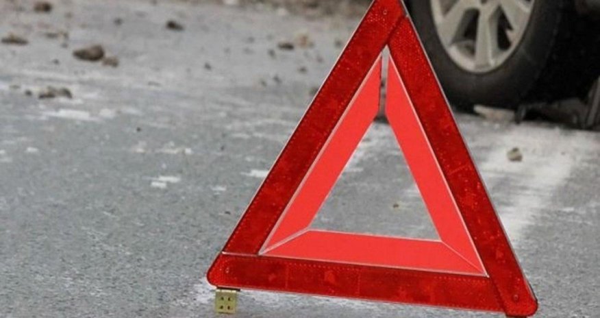 Şəmkirdə avtomobil aşıb, 5 nəfər xəsarət alıb