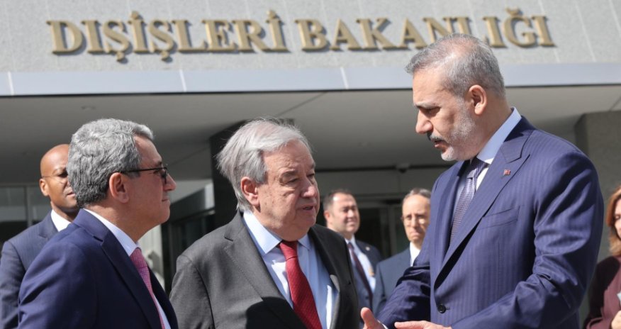 Antonio Quterreş Türkiyədə səfərdədir