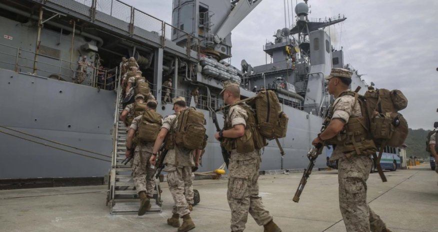 США перебрасывают ближе к Ирану несколько тысяч морпехов