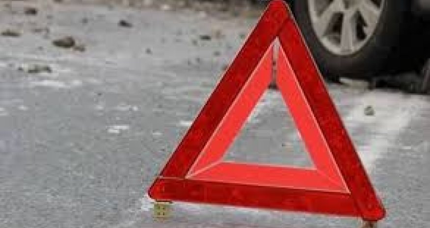 В Агджабеди столкнулись два автомобиля, есть пострадавшие