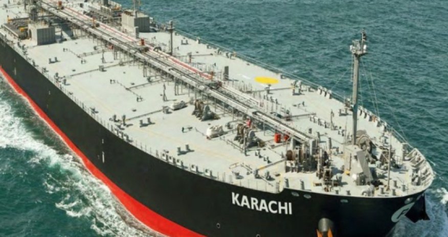 Пакистанский танкер прошел через Ормуз