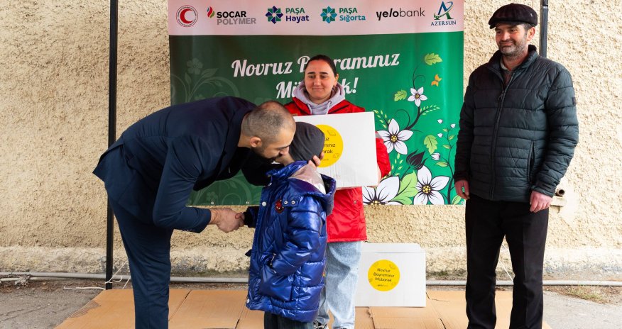
Yelo Bank-dan aztəminatlı ailələrə bayram sevinci
