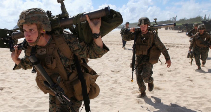 США перебрасывают новые войска к Ирану