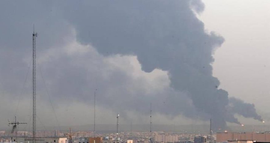 В Кувейте после атаки беспилотников загорелся НПЗ