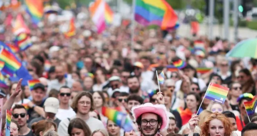 Polşa Ali İnzibati Məhkəməsi xaricdə bağlanmış eynicinsli nikahları tanıyacaq