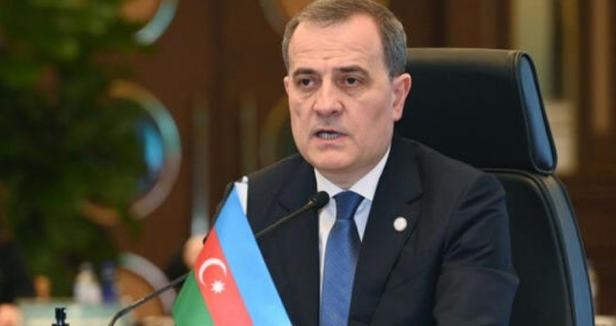 Ceyhun Bayramov iranlı həmkarı ilə Xəzər dənizi bölgəsində təhlükəsizliyi müzakirə edib