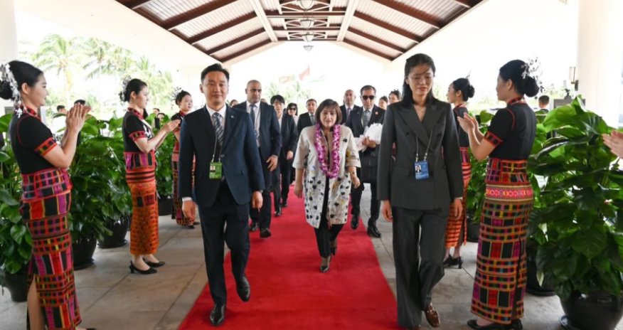 
Sahibə Qafarova Asiya Boao Forumuna qatılmaq üçün Çindədir