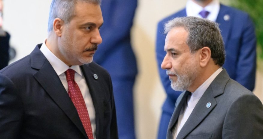 Фидан и Аракчи обсудили войну в Иране