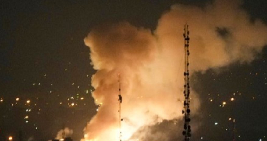 Центр Ирана под бомбами