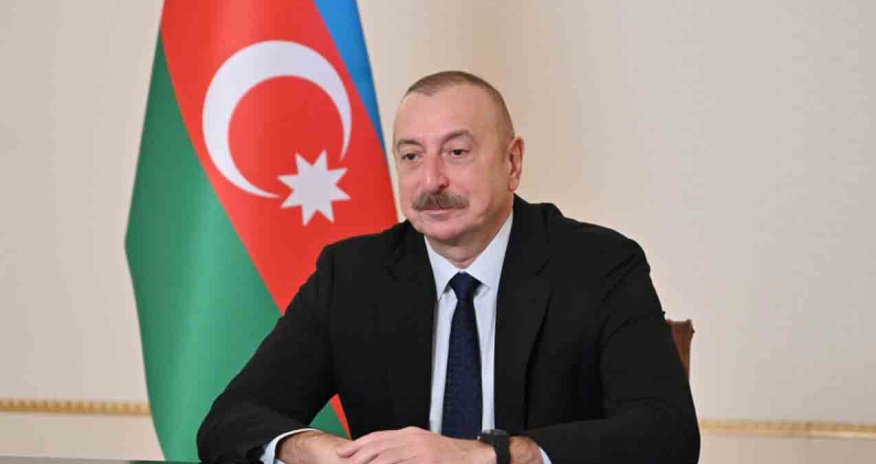 Prezident Dərbənddəki Azərbaycan Teatrının kollektivini təbrik edib