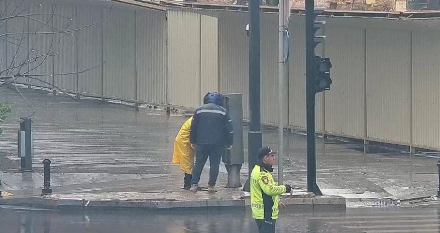 ЦИУТ: Светофоры в Баку находятся под непрерывным контролем из‑за дождей