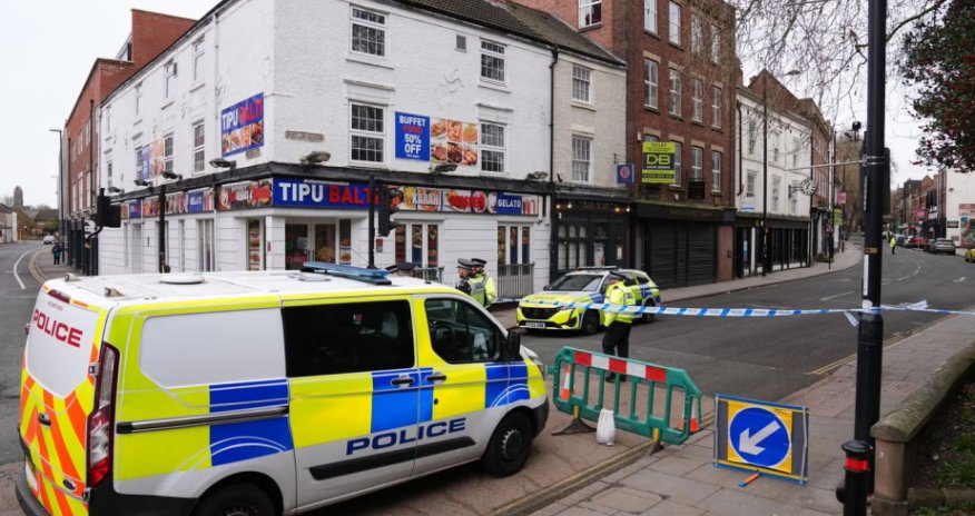 İngiltərədə naməlum şəxs avtomobili piyadaların üzərinə sürüb, 7 nəfər yaralanıb