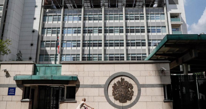 Россия высылает британского дипломата