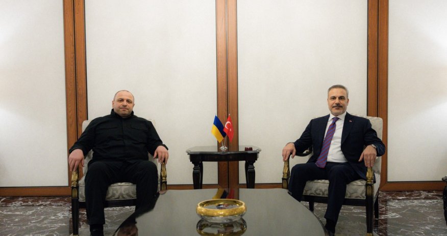 Hakan Fidan Rustem Umerov ilə görüşüb