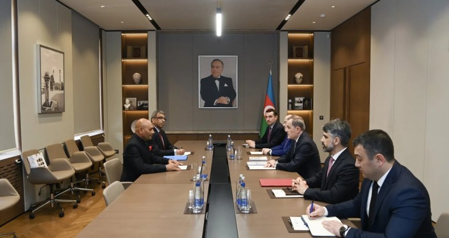 Nazir Hindistanın yeni səfirini qəbul edib